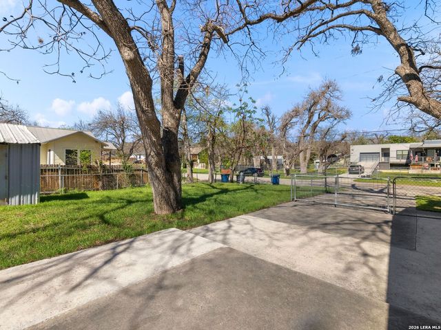 495 Mather, New Braunfels, TX 78130