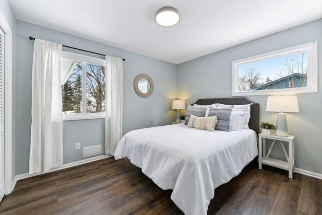 15760 Tonkawood Drive, Minnetonka, MN 55345