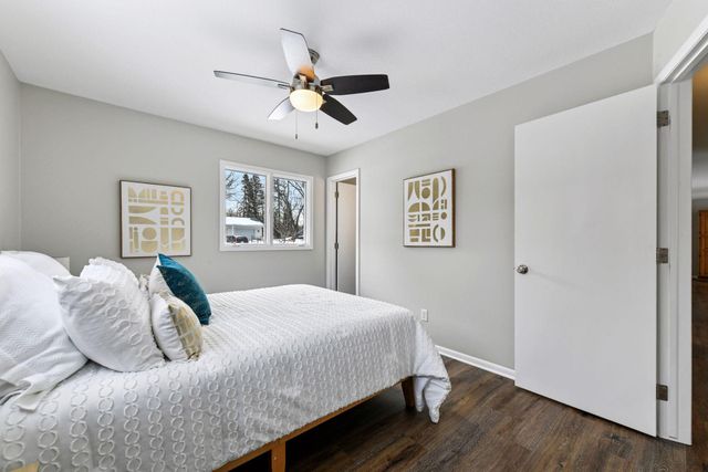 15760 Tonkawood Drive, Minnetonka, MN 55345