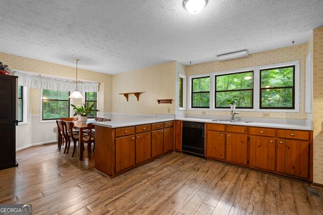 165 Felton Court, Fayetteville, GA 30214