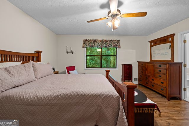 165 Felton Court, Fayetteville, GA 30214
