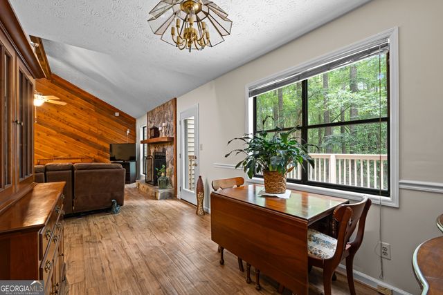 165 Felton Court, Fayetteville, GA 30214