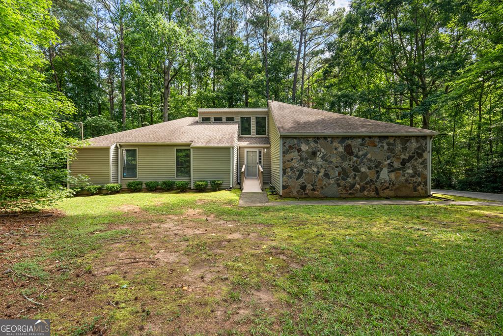 165 Felton Court, Fayetteville, GA 30214