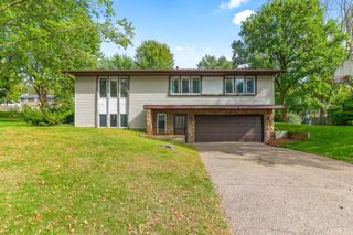 324 N Wasson Lane, River Falls, WI 54022