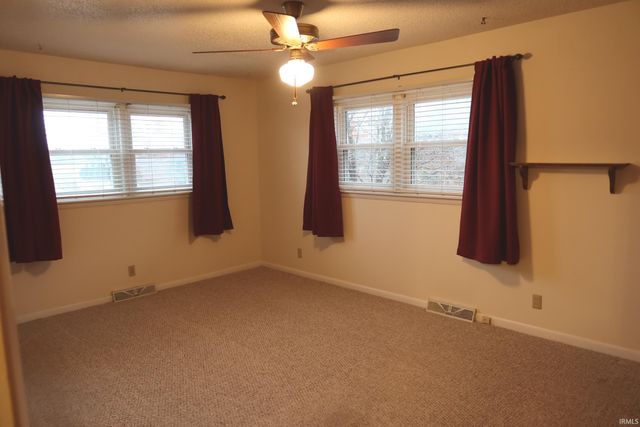 20 Highway 62 West Road, Mount Vernon, IN 47620