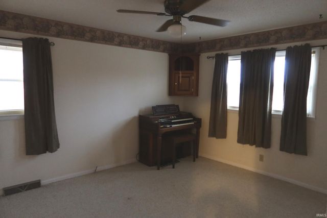 20 Highway 62 West Road, Mount Vernon, IN 47620