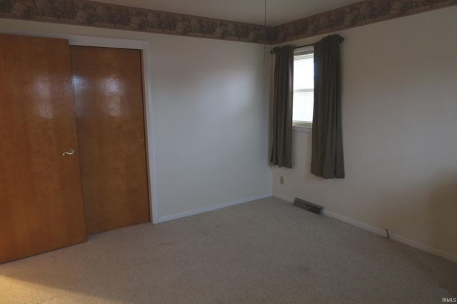 20 Highway 62 West Road, Mount Vernon, IN 47620