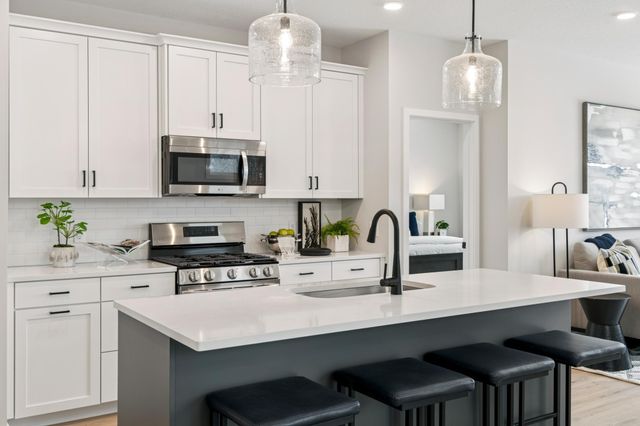 12439 Drayton Trail, Apple Valley, MN 55124