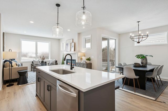 12439 Drayton Trail, Apple Valley, MN 55124