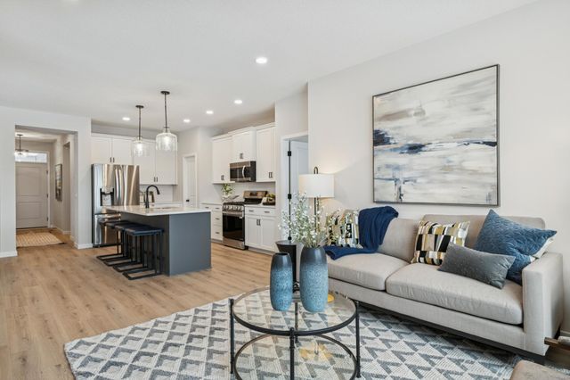 12439 Drayton Trail, Apple Valley, MN 55124