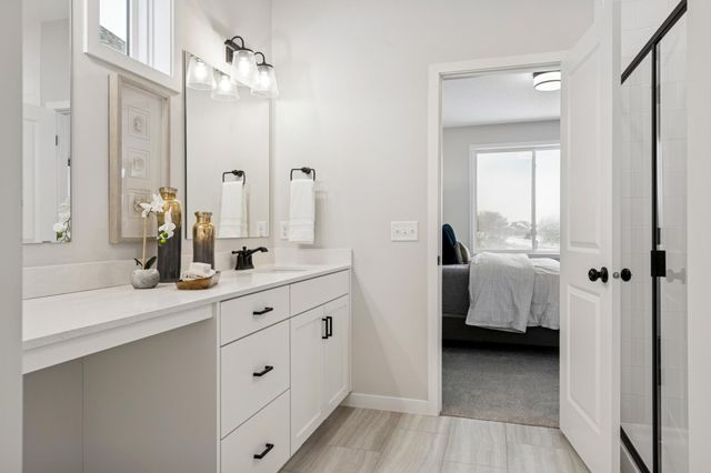 12439 Drayton Trail, Apple Valley, MN 55124