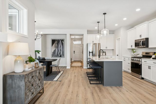 12439 Drayton Trail, Apple Valley, MN 55124