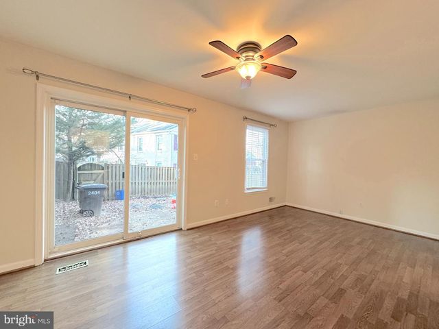 2404 ALBOT RD, Reston, VA 20191