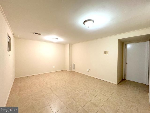 2404 ALBOT RD, Reston, VA 20191