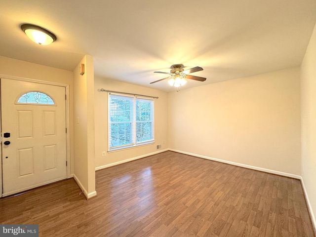 2404 ALBOT RD, Reston, VA 20191