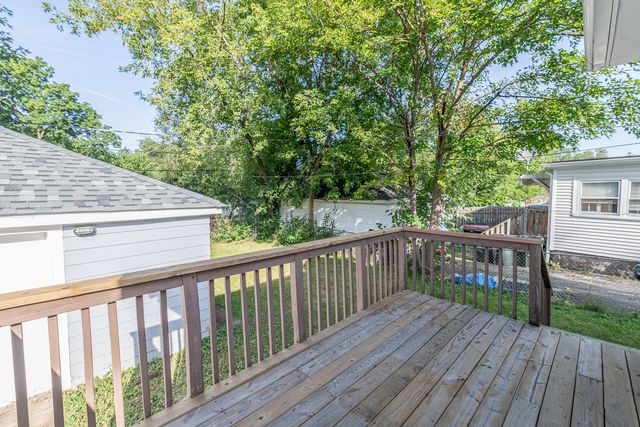 228 Highmoor Drive, Round Lake Park, IL 60073