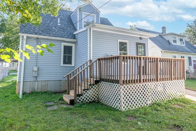 228 Highmoor Drive, Round Lake Park, IL 60073