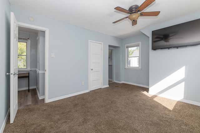 228 Highmoor Drive, Round Lake Park, IL 60073
