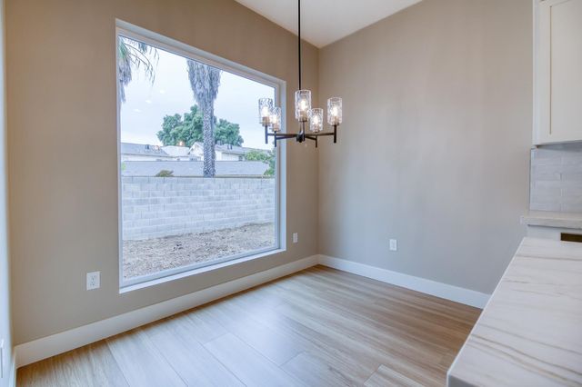 815 Hintze Landing Ct, Modesto, CA 95354