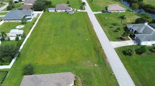 2237 NW 4th ST, Cape Coral, FL 33993