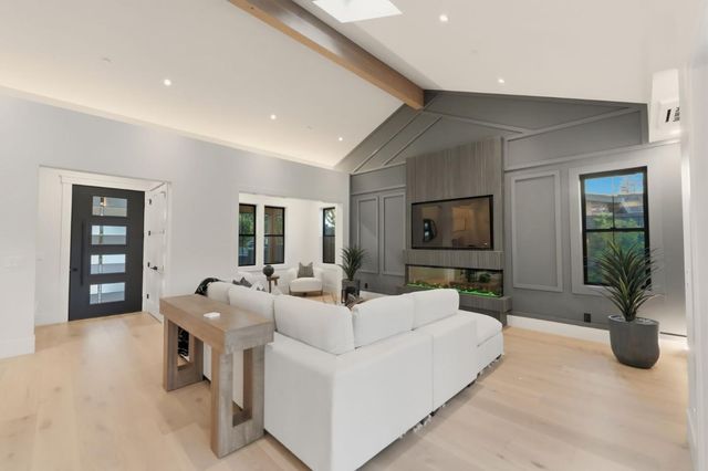 401 Dallas Drive, Campbell, CA 95008