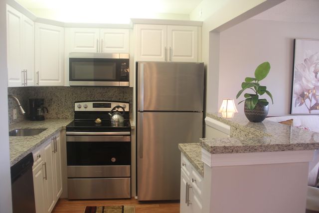 454 Fanshaw K, Boca Raton, FL 33434