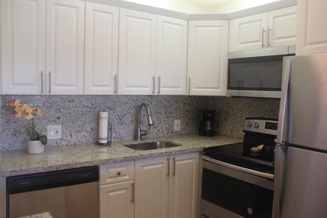 454 Fanshaw K, Boca Raton, FL 33434