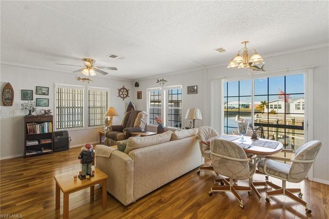 3904 Dewberry LN, St. James City, FL 33956