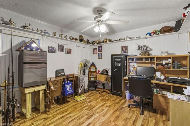 3904 Dewberry LN, St. James City, FL 33956