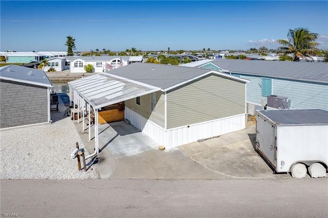 3904 Dewberry LN, St. James City, FL 33956