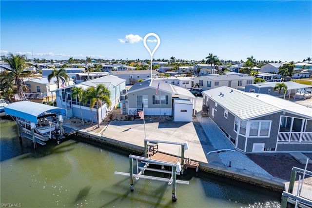 3904 Dewberry LN, St. James City, FL 33956