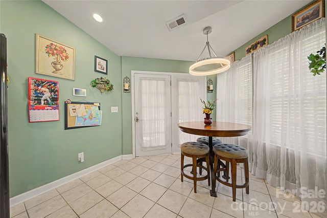 1110 Newfound Hollow Drive, Charlotte, NC 28214