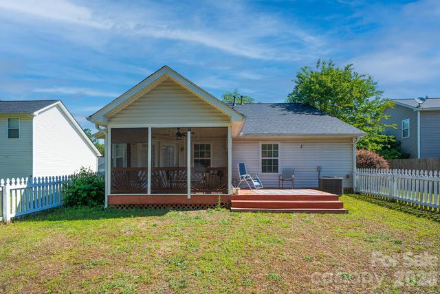 1110 Newfound Hollow Drive, Charlotte, NC 28214