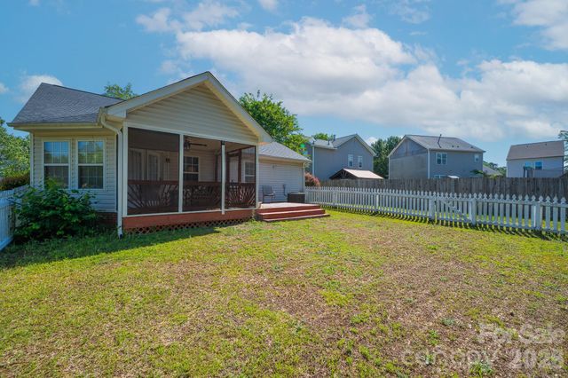 1110 Newfound Hollow Drive, Charlotte, NC 28214