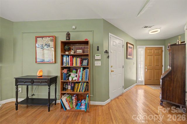1110 Newfound Hollow Drive, Charlotte, NC 28214