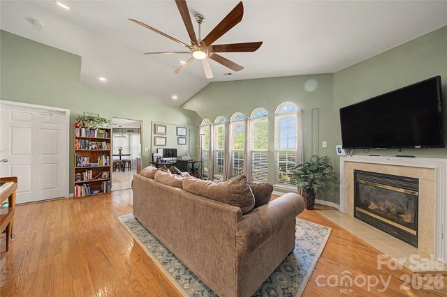 1110 Newfound Hollow Drive, Charlotte, NC 28214