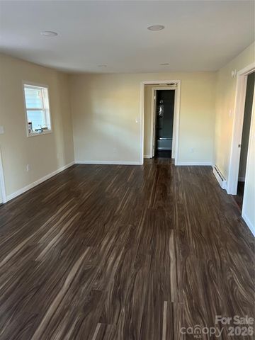146 Underwood Road, Canton, NC 28716