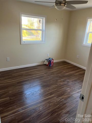 146 Underwood Road, Canton, NC 28716