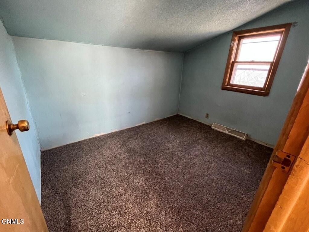 710 3rd Avenue E, Mobridge, SD 57601 photo 11