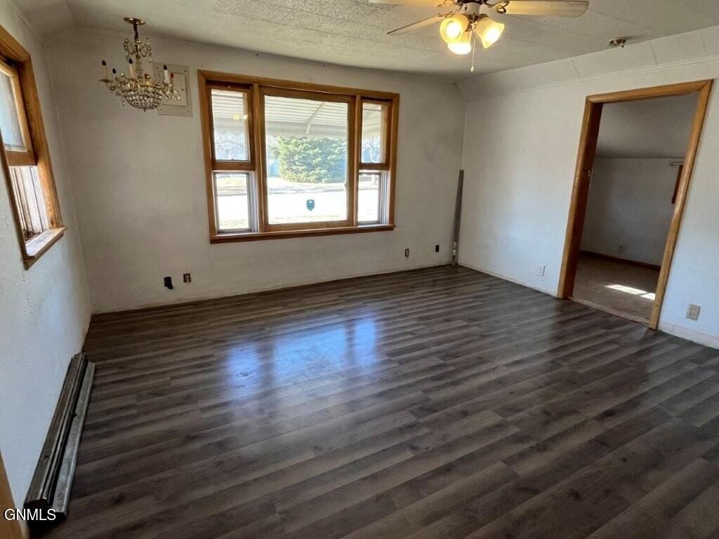 710 3rd Avenue E, Mobridge, SD 57601 photo 4