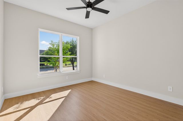 1011 Devonshire Drive S, Forney, TX 75126