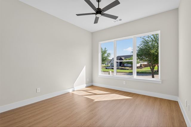 1011 Devonshire Drive S, Forney, TX 75126