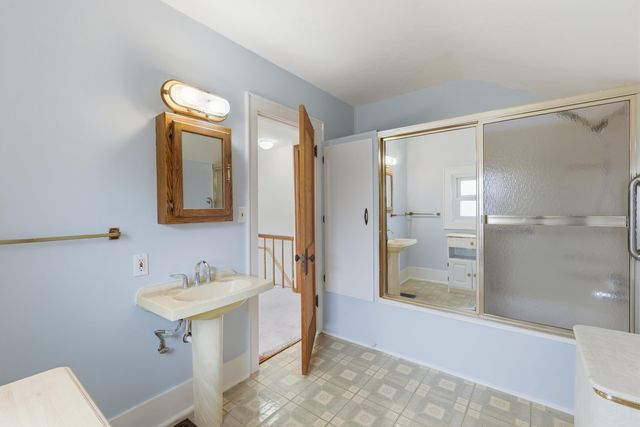 5031 N Riverview Drive, Kalamazoo, MI 49004