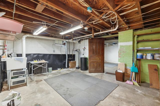 5031 N Riverview Drive, Kalamazoo, MI 49004