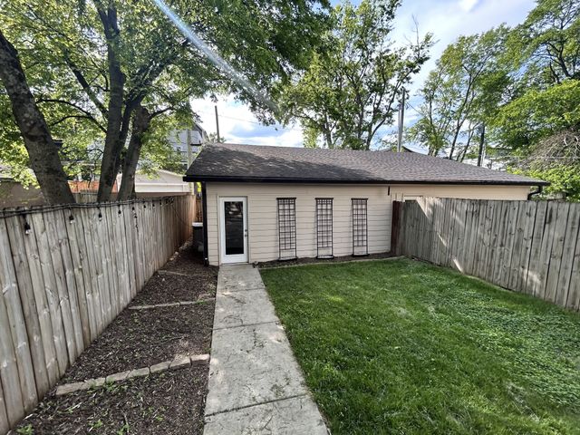 913B 14th Ave, S, Nashville, TN 37212