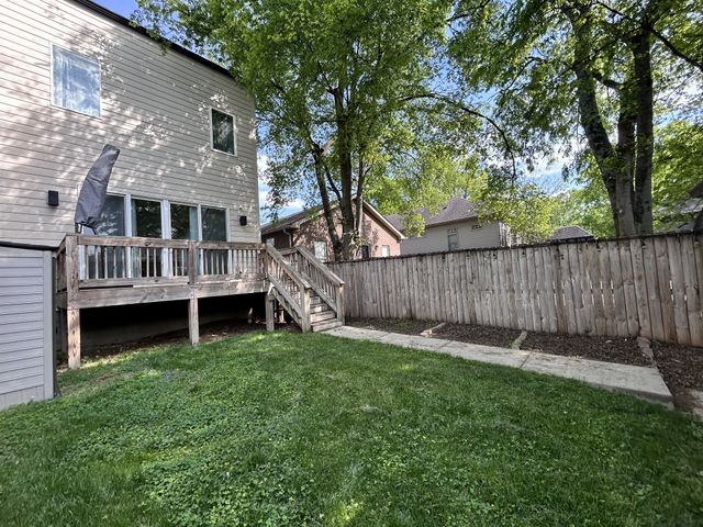 913B 14th Ave, S, Nashville, TN 37212