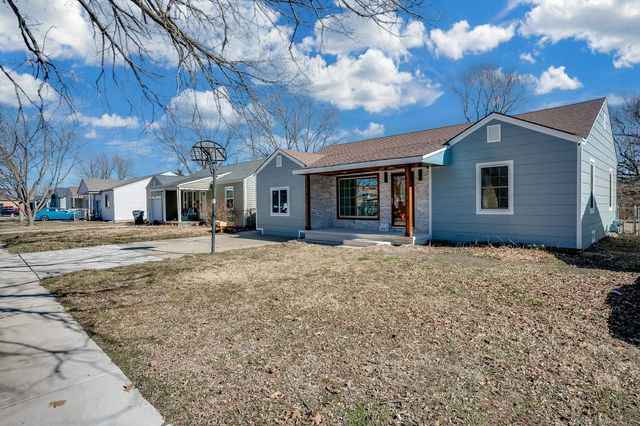 2038 S Poplar St, Wichita, KS 67211