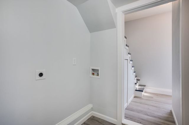 2038 S Poplar St, Wichita, KS 67211