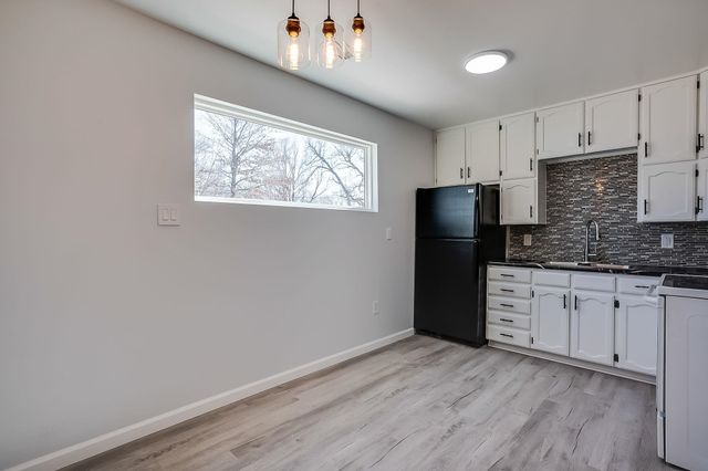 2038 S Poplar St, Wichita, KS 67211