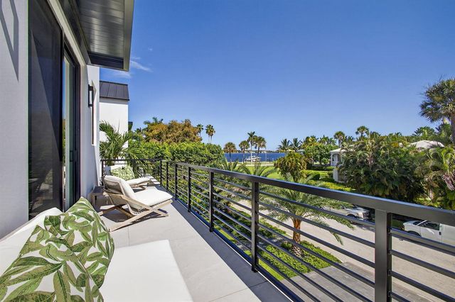 123 Murray Road, West Palm Beach, FL 33405